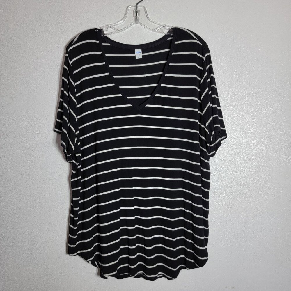 Old Navy Luxe Black Stripe Top Size XXL‎ Short Sleeve Pullover Soft Stretch